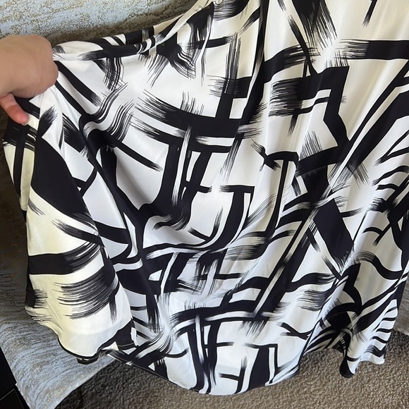 Windsmoor Women’s White/Black Abstract 100% Silk Print Maxi Dress - Picture 10 of 17